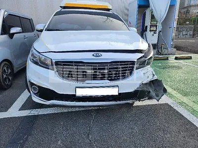 Photo 1 of 21: 2017 Kia Carnival, VIN KNAME811BHS264072 — Korean insurance auction