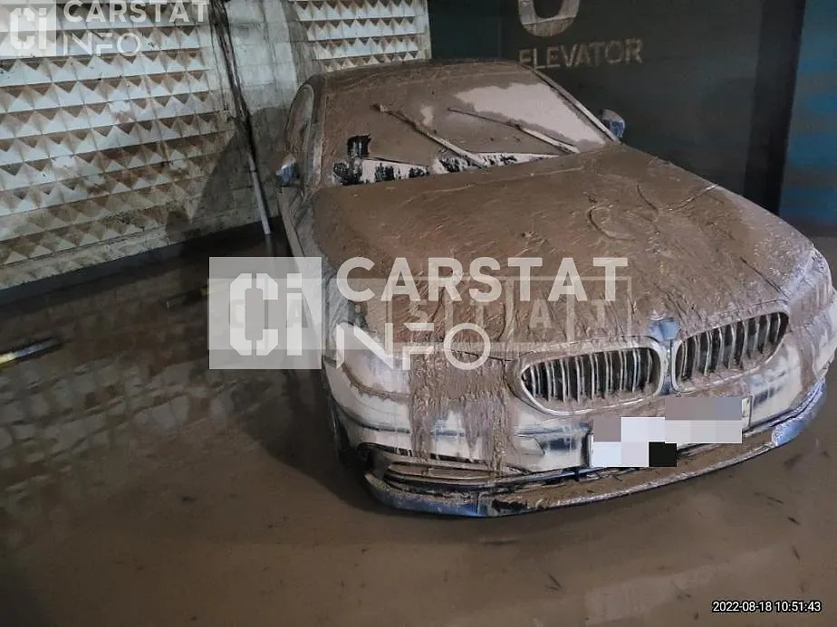 Photo 3 of 3: 2020 BMW 520i Luxury, VIN WBAJK9104LCD91934 — Korean insurance auction