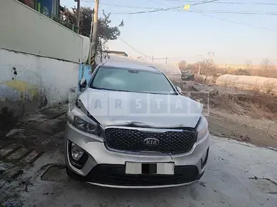 Photo 1 of 35: 2015 Kia Sorento 4WD — Korean insurance auction