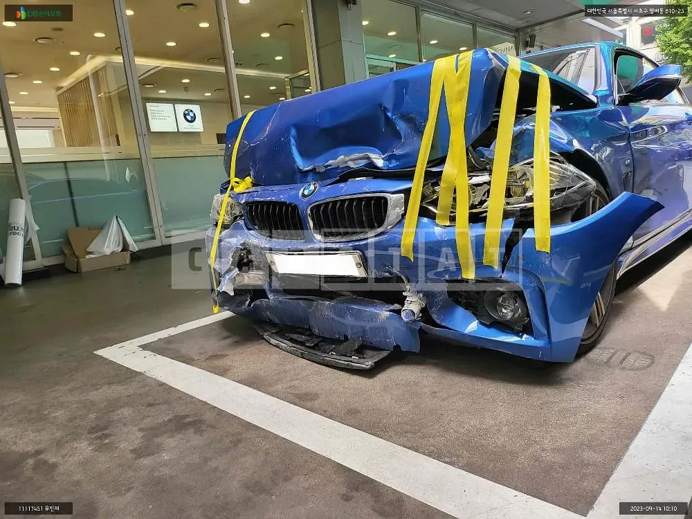 Photo 2 of 15: 2015 BMW 428i M Sport Convertible, VIN WBA3V710XF5A08740 — Korean insurance auction