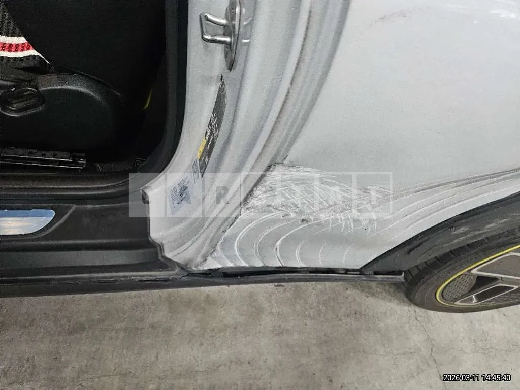 Photo 2 of 45: 2022 MINI Cooper Se — Korean insurance auction