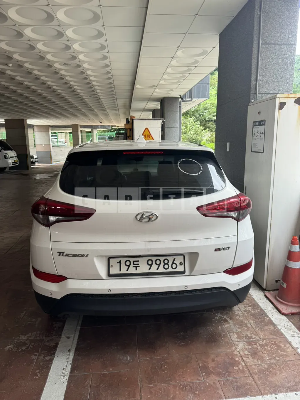 Photo 2 of 6: 2015 Hyundai Tucson TL 1.7 — Korean insurance auction