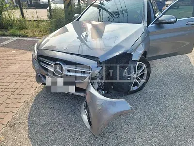 Photo 1 of 10: 2015 Mercedes-Benz C220 BlueTec, VIN WDDWF0EB3FF125797 — Korean insurance auction