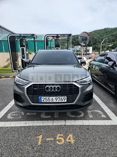 Photo 1 of 17: 2023 Audi Q3 40 TFSI Four — Korean insurance auction