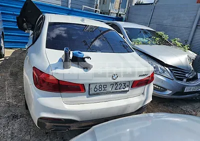 Photo 1 of 16: 2017 BMW 520d, VIN WBAJC3105HG923263 — Korean insurance auction