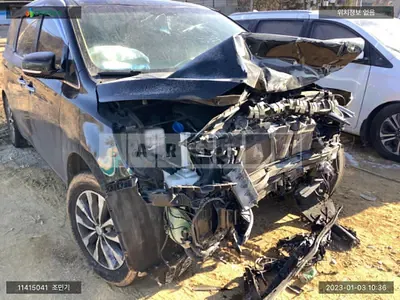 Photo 1 of 32: 2017 Kia Carnival, VIN KNAMB81ABJS422650 — Korean insurance auction