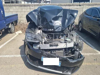 Photo 1 of 20: 2024 Kia EV6 — Korean insurance auction