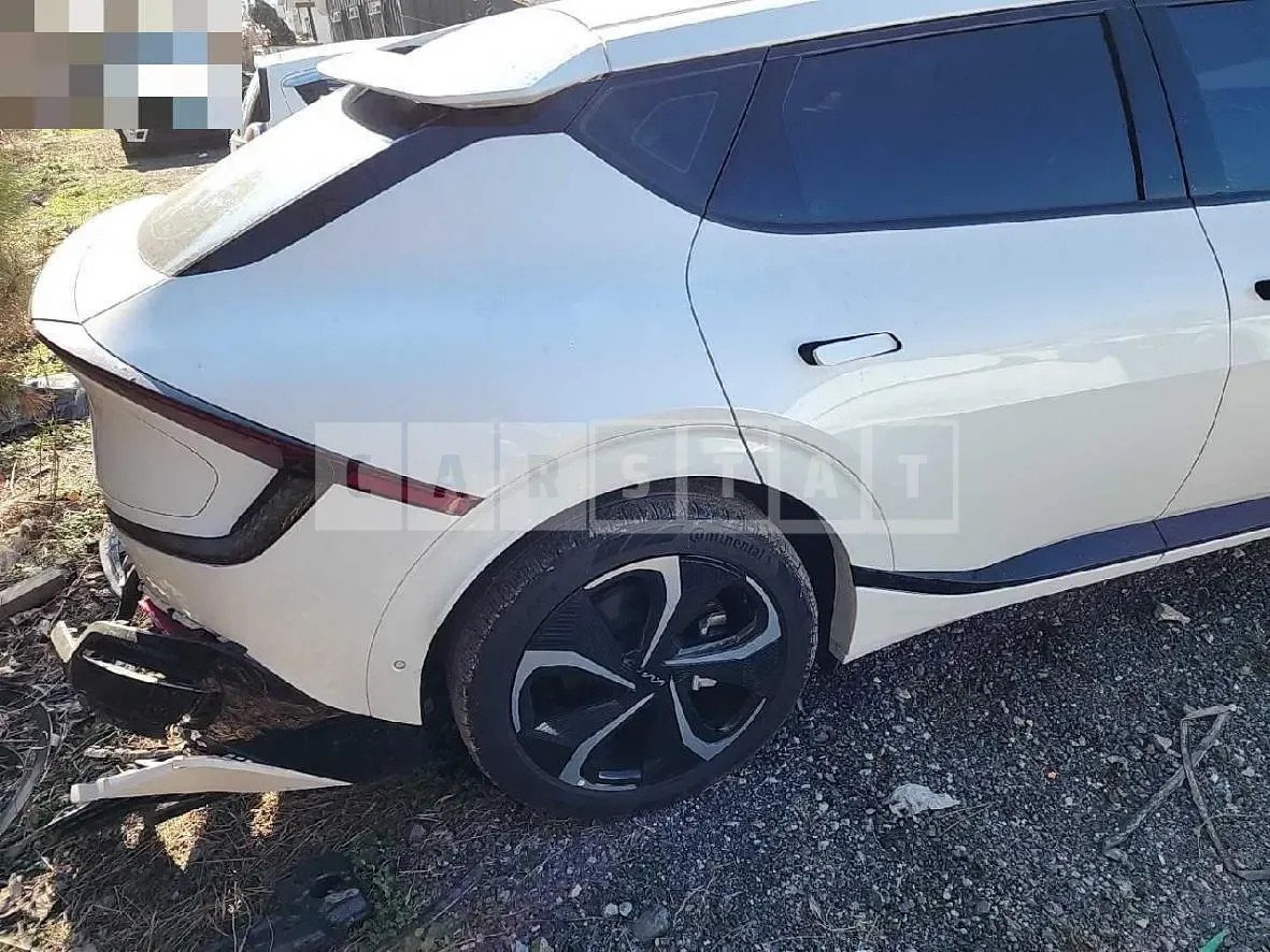 Photo 2 of 10: 2023 Kia EV6 Long Range (4WD) — Korean insurance auction