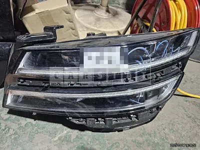 Photo 1 of 3: 2020 Genesis (parts) G80 Headlamp — Korean insurance auction