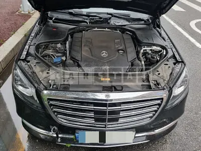 Photo 1 of 30: 2020 Mercedes-Benz S560 4Matic, VIN W1KUG8GB9LA569016 — Korean insurance auction