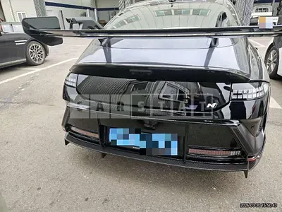 Photo 1 of 49: 2025 Hyundai IONIQ 6 Electric Car — Korean insurance auction