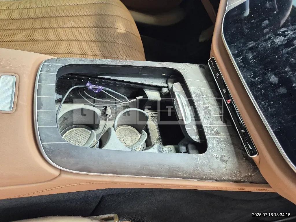 Photo 2 of 25: 2024 Mercedes-Benz E300 4Matic — Korean insurance auction