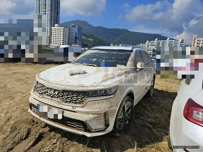 Photo 1 of 9: 2022 Kia Sorento Hybrid — Korean insurance auction
