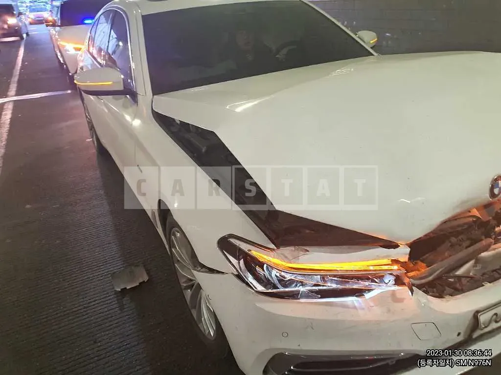 Photo 2 of 15: 2018 BMW 520d xDrive, VIN WBAJC5104JWD99453 — Korean insurance auction