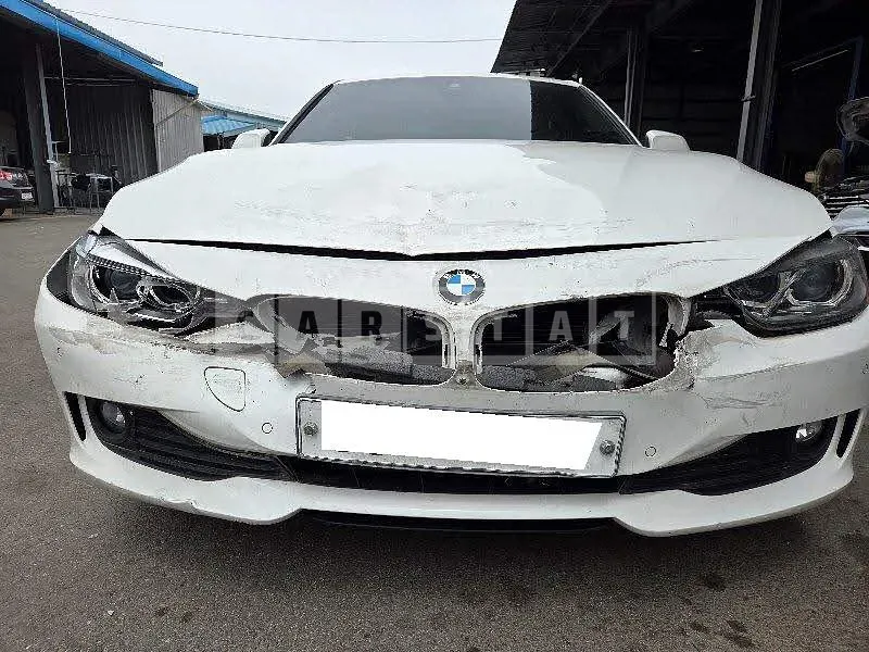 Photo 2 of 30: 2015 BMW 320d EfficientDynamics, VIN WBA3E1108FF947972 — Korean insurance auction