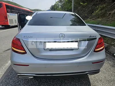 Photo 1 of 8: 2018 Mercedes-Benz E300 4Matic, VIN WDDZF4KB6KA538829 — Korean insurance auction
