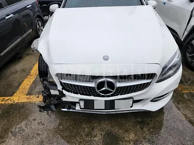 Photo 1 of 19: 2015 Mercedes-Benz C220 BlueTec, VIN WDDWF0EB4FF206968 — Korean insurance auction