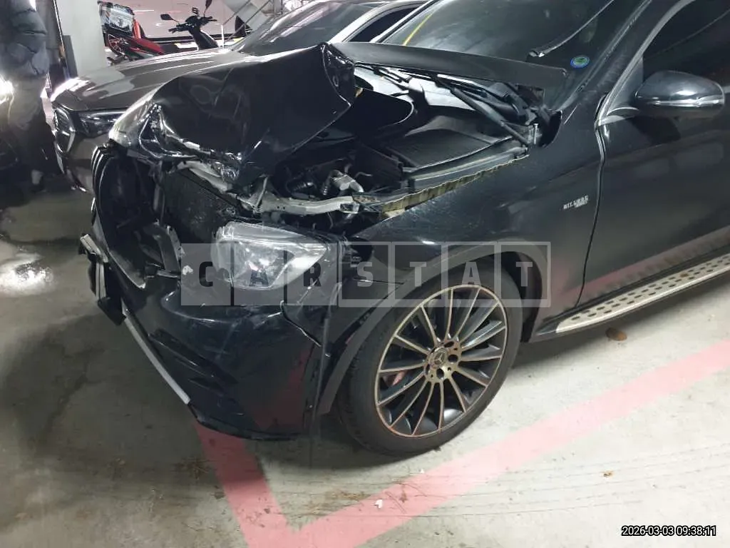 Photo 2 of 11: 2019 Mercedes-Benz GLC300 4Matic Coupe — Korean insurance auction
