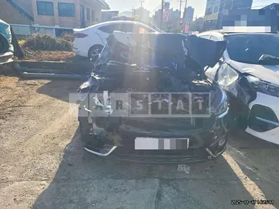 Photo 1 of 6: 2016 Kia K7 — Korean insurance auction