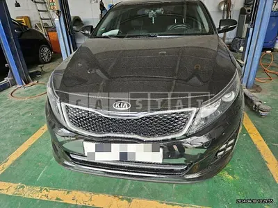 Photo 1 of 49: 2015 Kia K5 2.0 — Korean insurance auction
