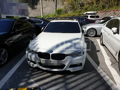 Photo 1 of 12: 2016 BMW 320d, VIN WBA8C5100HK854666 — Korean insurance auction
