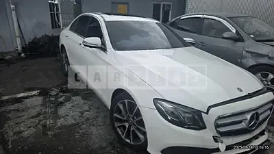 Photo 1 of 12: 2018 Mercedes-Benz E300 4Matic — Korean insurance auction