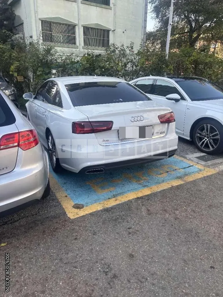 Photo 2 of 23: 2019 Audi A6 40 TFSI — Korean insurance auction