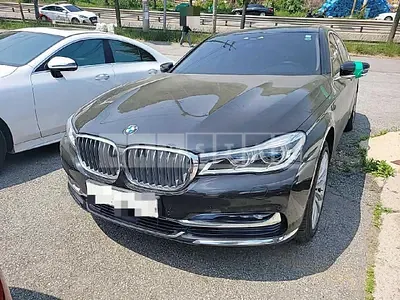 Photo 1 of 33: 2016 BMW 740Li xDrive, VIN WBA7E4108GGV21066 — Korean insurance auction