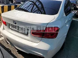 Photo 2 of 30: 2018 BMW 320d, VIN WBA8C5101JA074476 — Korean insurance auction
