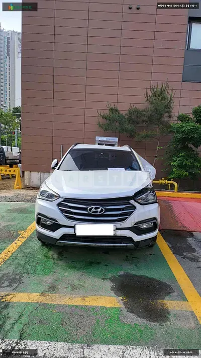 Photo 1 of 15: 2015 Hyundai Santa Fe, VIN KMHSW81UBGU567369 — Korean insurance auction