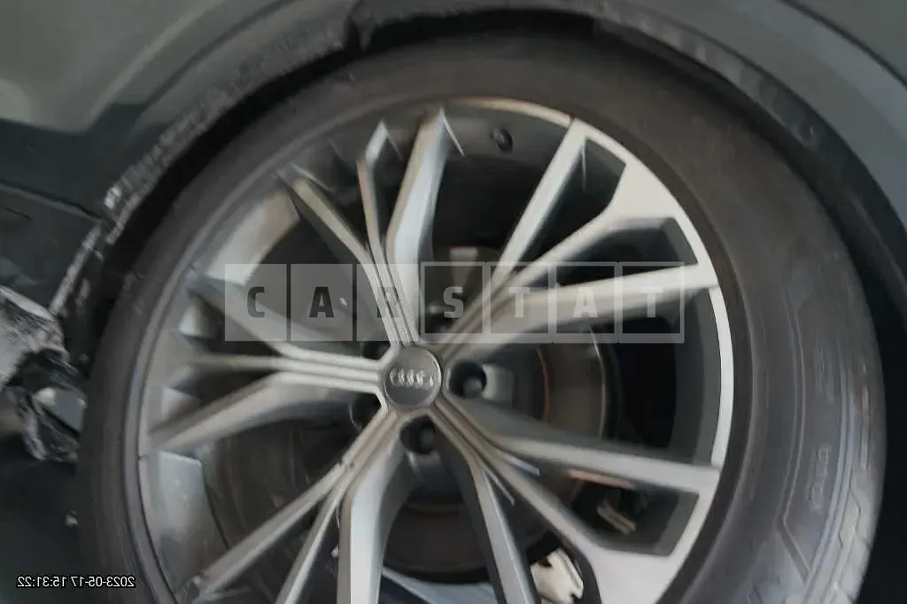 Photo 2 of 9: 2020 Audi Q8 50 TDI quattro, VIN WAUZZZF19LD017052 — Korean insurance auction