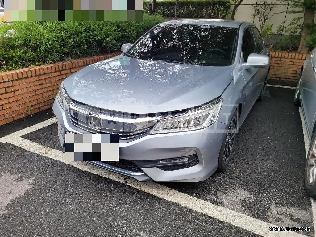 Photo 2 of 16: 2016 Honda Accord 2.4, VIN 1HGCR2680HA510924 — Korean insurance auction