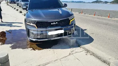 Photo 1 of 29: 2022 Kia Sorento, VIN KNARM81FGNA147321 — Korean insurance auction