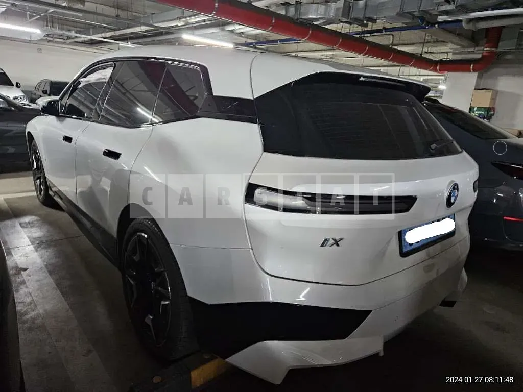 Photo 2 of 26: 2023 BMW iX xDrive50, VIN WBY21CF0XPCL15488 — Korean insurance auction