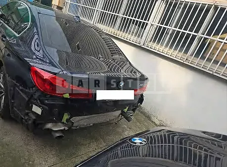 Photo 2 of 8: 2019 BMW 520i — Korean insurance auction