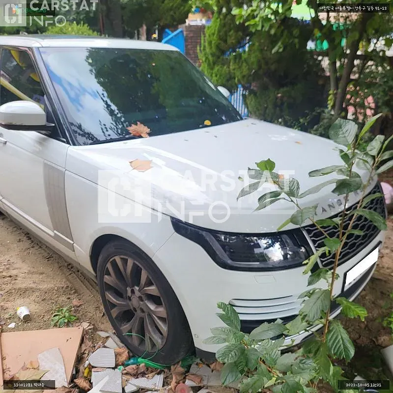 Photo 2 of 28: 2018 Land Rover Range Rover 4.4d, VIN SALGA2BJ0JA502525 — Korean insurance auction