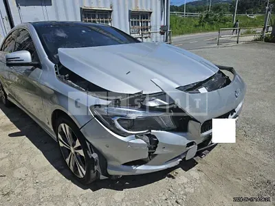 Photo 1 of 13: 2016 Mercedes-Benz CLA200 d — Korean insurance auction