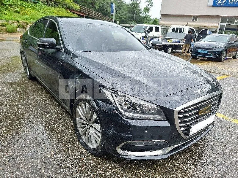 Photo 2 of 19: 2017 Hyundai Genesis /G80, VIN KMHGM41DDHU221149 — Korean insurance auction