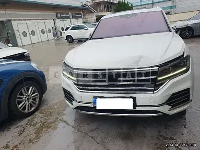 Photo 1 of 37: 2021 Volkswagen Touareg 3.0 TDI — Korean insurance auction