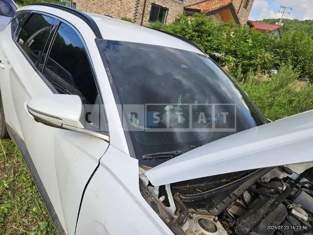 Photo 2 of 18: 2021 Hyundai Tucson — Korean insurance auction
