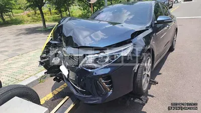 Photo 1 of 7: 2018 Kia K5, VIN KNAGS411BJA223700 — Korean insurance auction
