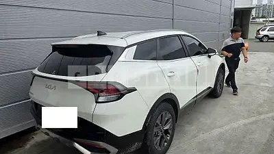 Photo 1 of 12: 2022 Kia Sportage — Korean insurance auction