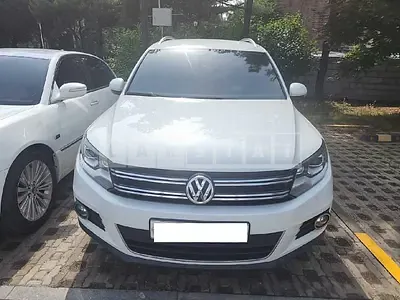 Photo 1 of 41: 2016 Volkswagen Tiguan 2.0 TDI BMT, VIN WVGZZZ5NZGW523796 — Korean insurance auction