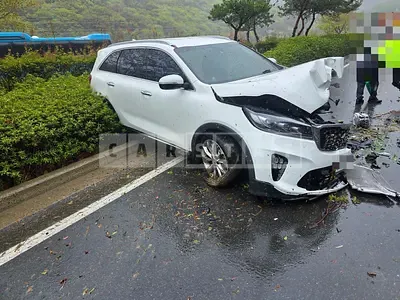 Photo 1 of 24: 2019 Kia Sorento — Korean insurance auction
