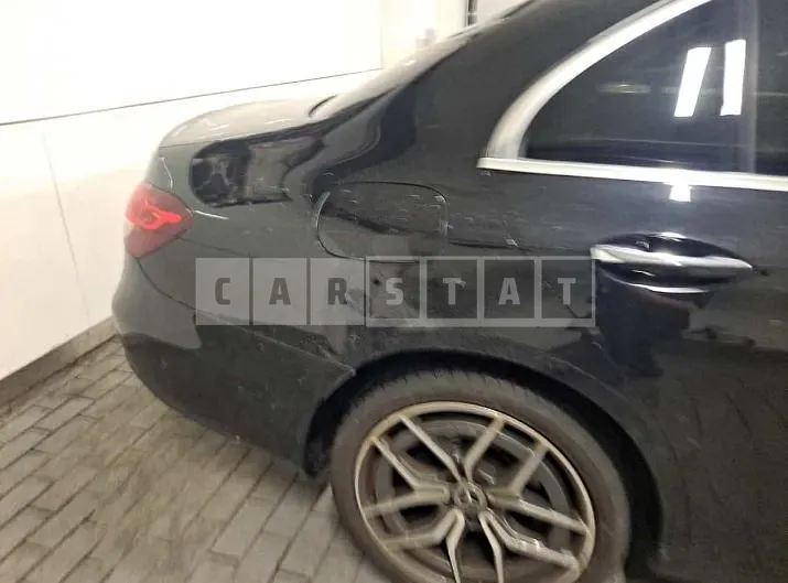 Photo 2 of 25: 2021 Mercedes-Benz E220 d 4Matic — Korean insurance auction