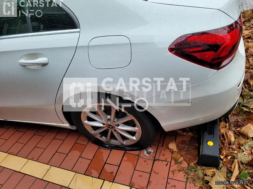 Photo 2 of 24: 2020 Mercedes-Benz A220 Sedan, VIN W1K3G4EB8LJ179435 — Korean insurance auction