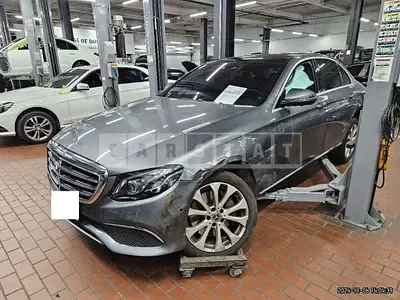 Photo 1 of 10: 2019 Mercedes-Benz E 300 4Matic — Korean insurance auction