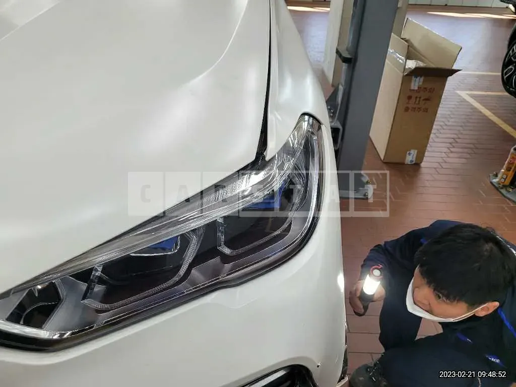 Photo 2 of 18: 2021 BMW X5 xDrive 30d, VIN WBAJU8108M9H96049 — Korean insurance auction
