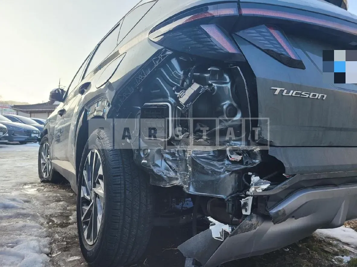 Photo 2 of 22: 2022 Hyundai Tucson Hybrid, VIN KMHJE811BPU079205 — Korean insurance auction