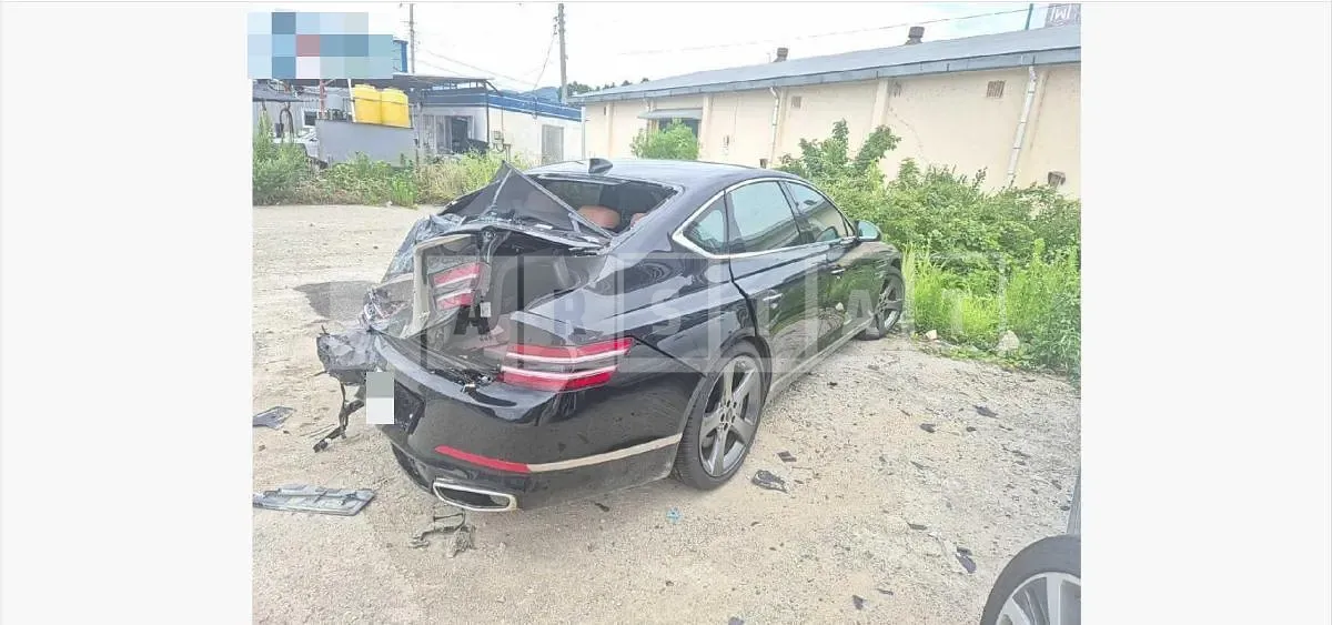 Photo 2 of 17: 2023 Genesis G80 2.5T — Korean insurance auction